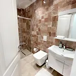 شقة Metro