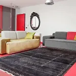 Metro Apartmán *
