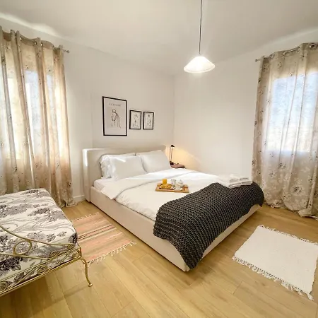 Apartment Metro