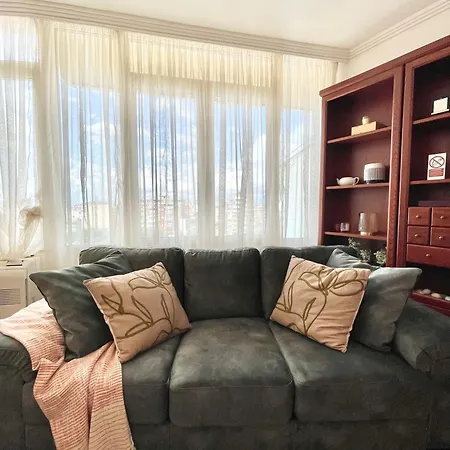 Apartment Metro