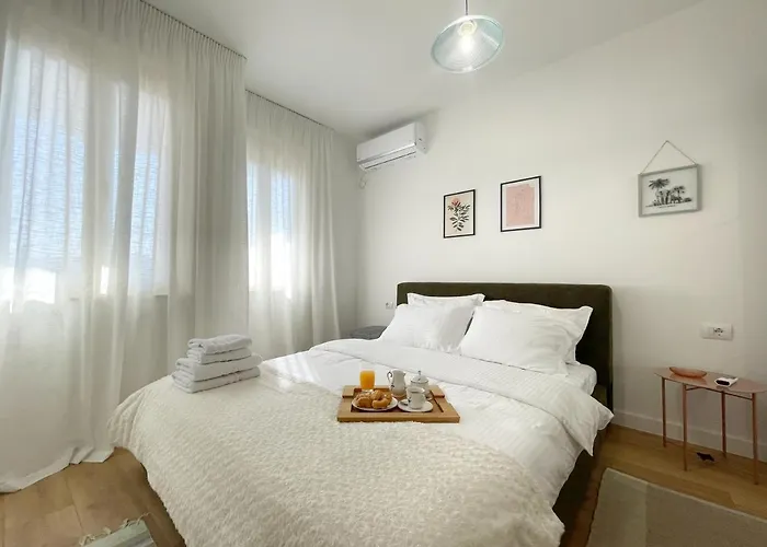 Apartment Metro