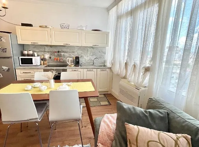 Metro Apartment